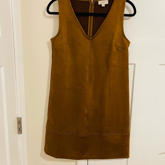 LOFT Dresses & Skirts - LOFT Tan Sleeveless Mini Dress